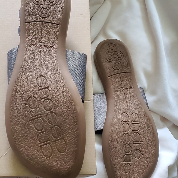 Sandals - Picture 5 of 5